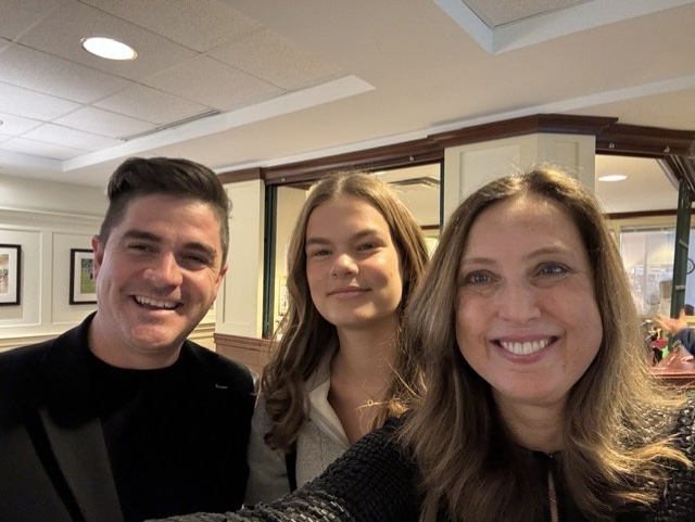 Filiz Altinoglu with Ghia family at Ashbury College
